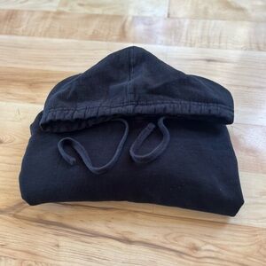 Comfy & Basic - Black Hoodie